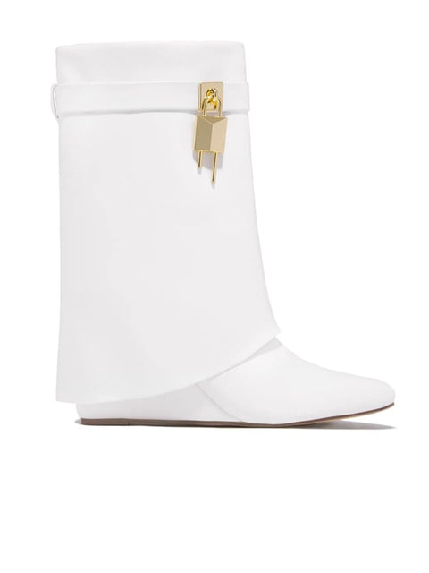 Pointed Toe Leather Bootie